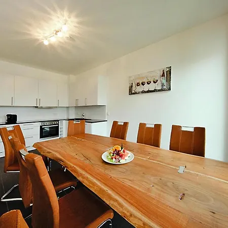 Fuer 5 Personen In Appartement Strausberg