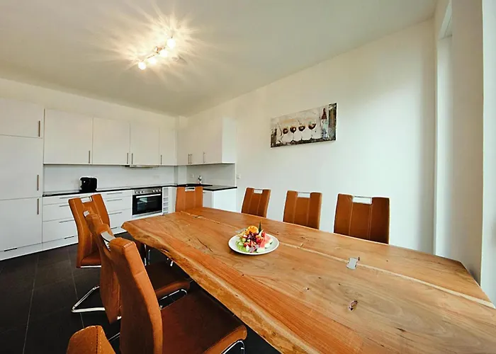 Fuer 5 Personen In Appartement Strausberg